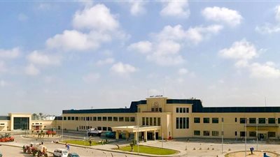 لسوء الأحوال الجوية.. مطار النزهة جاهز لاستقبال الرحلات الاضطرارية