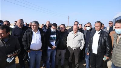 وزير النقل يتفقد مسار الخط الثاني للقطار الكهربائي السريع «أكتوبر - الأقصر - أسوان» 