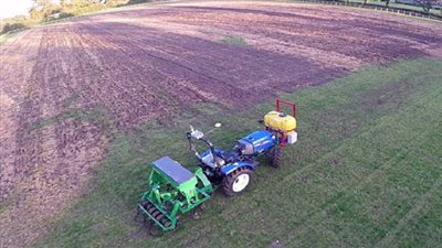 لن تطأ قدم إنسان أرض الحقل.. جرارات ذاتية القيادة تغير مستقبل الزراعة