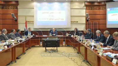 مجلس المحافظين يشدد على إتخاذ إجراءات عاجلة لإسترداد أراضى الدولة