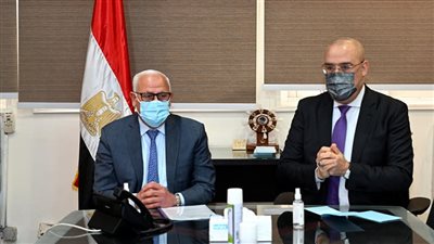 «الجزار» و«الغضبان» يتابعان الموقف التنفيذي لمشروعات الإسكان في بورسعيد 