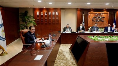 «الملا» يبحث مع وفد «SAP» مستجدات جهود التحول الرقمى لقطاعات الطاقة بمصر