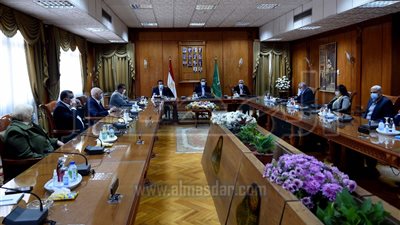 مدبولي يوافق على توفير أراض لجامعة المنوفية في مدينة السادات