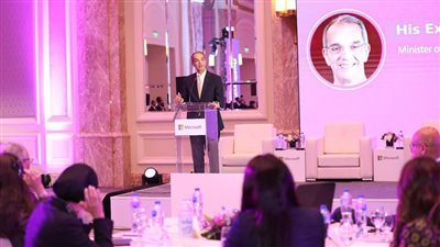 عمرو طلعت: المرأة تمثل 40% من العاملين بقطاع الاتصالات وتكنولوجيا المعلومات