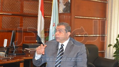 وزير القوى العاملة يتابع صرف معاش أسرة 