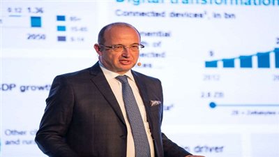 الرئيس التنفيذي لسيمنس: مصر تخطو سريعا نحو طريق التنمية الاقتصادية