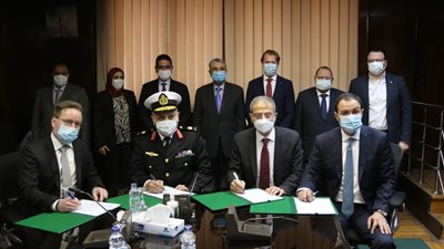 توقيع مذكرة تفاهم لإنشاء أول محطة كهرباء عائمة في مصر