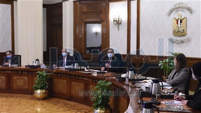 رئيس الوزراء يتابع تنفيذ إجراءات احتواء تداعيات الأزمة الروسية - الأوكرانية