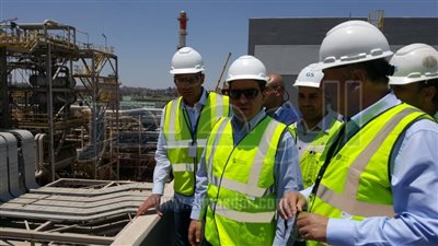 الملا يتفقد مشروع الشركة المصرية لتكرير البترول بمسطرد