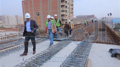 وزير النقل يتفقد أعمال المرحلة الرابعة بالخط الثالث للمترو (صور)