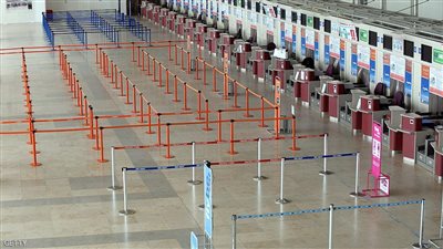 إخلاء مطار جون لينون في بريطانيا