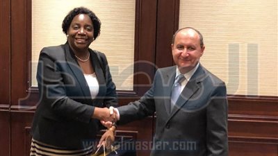 وزير التجارة يبحث مع سكرتير 