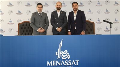 أحمد حسن يوقع عقد إنشاء مركز تأهيل رياضي عالمي في العاصمة الإدارية