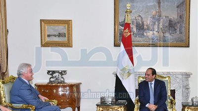 السيسي يبحث مع رئيس 