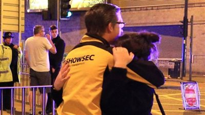 أحزاب بريطانيا تعلق حملاتها الانتخابية بسبب حادث مانشستر