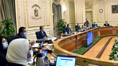 وزيرة الصحة تعلن بدء إجراءات توريد الشحنة الأولى من لقاح أسترازينكا