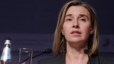 قوى غربية تشجع البنوك والشركات على المشاركة في أنشطة اقتصادية مع إيران