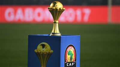 رسميًا.. الكاف يتلقى طلبين من مصر وجنوب إفريقيا لاستضافة كأس الأمم 2019