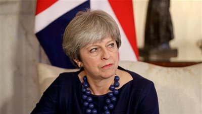 رئيسة وزراء بريطانيا: إرجاء التصويت على 