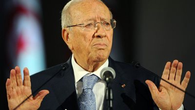 السبسي: مباحثاتي مع السيسي ستعود بالنفع على الشعبين المصري والتونسي قريبًا