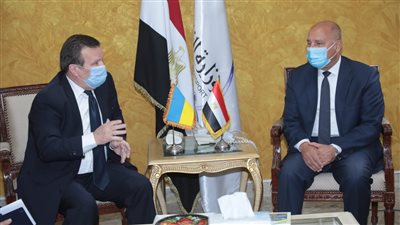 الوزير يبحث التعاون مع سفير أوكرانيا في مجالات النقل المختلفة