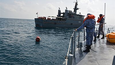 القوات البحرية تنتشل 3 جثث من بلنص غارق في دمياط 