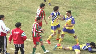 بالفيديو.. وفاة لاعب أرجنتيني جراء مشاجرة في الملعب