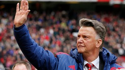 رسميا.. مانشستر يونايتد يقيل فان جال