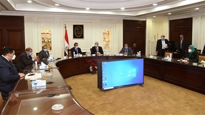 وزيرا الإسكان والسياحة يتابعان خطط التنمية بساحل البحر الأحمر وجنوب سيناء