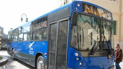 غانا تستورد أتوبيسات وسيارات من مصر