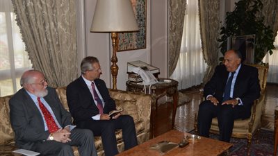 وزير الخارجية يلتقي القائد الأعلى لعمليات حلف الناتو