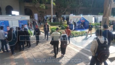 2000 فرصة عمل في ملتقى 