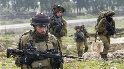 إسرائيل تقتل امراة فلسطينية وطفلتها في هجوم على 