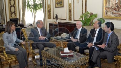 شريف إسماعيل: ضبط الأسواق أهم أولوياتنا.. و