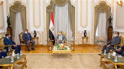 وزير الإنتاج الحربي يبحث  تعزيز التعاون مع رئيس «الصناعات العسكرية الباكستانية»