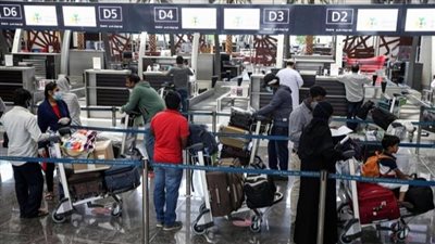 بسبب «كورونا».. 46 ألف عامل وافد يغادرون عُمان نهائيا