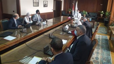 عبد العاطي يستعرض تطبيقات الري الذكي المنفذة في مصر