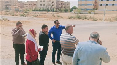 مسئولو جهاز حدائق أكتوبر يتابعون سير العمل بمنطقتي «ابني بينك 5 و7»