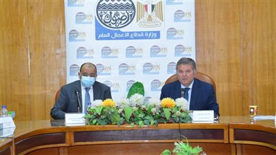 الحكومة تستعرض المواقع المقترحة لمحطات شحن السيارات الكهربائية