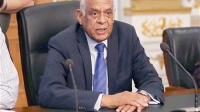 وفد مصري برئاسة عبد العال يغادر للمغرب لحضور قمة رؤساء البرلمانات