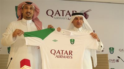 الأهلي السعودي يفسخ عقد الرعاية مع الخطوط القطرية