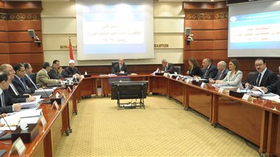 تفاصيل لقاء شريف إسماعيل والمجموعة الوزارية الاقتصادية