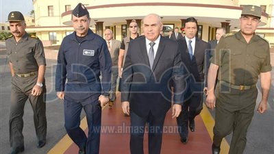 وزير الدفاع يتوجه إلى مدريد فى زيارة رسمية تستغرق عدة أيام