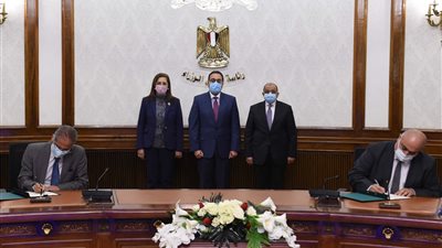 تشغيل مراكز تكنولوجية متنقلة لتقديم خدمات المحليات