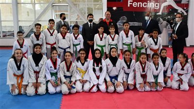 وزير الرياضة يُسلم الدفعة الثانية من المرحلة الثالثة لمبادرة «دراجتك صحتك»