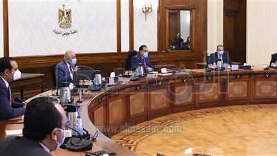 اختبارات تجريبية في أبريل ومايو.. مدبولي يتابع ترتيبات امتحانات الثانوية العامة