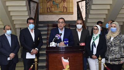 رئيس الوزراء: صرف 100 ألف جنيه لأسرة المتوفي بحادث قطاري سوهاج