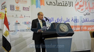 رئيس الوزراء: هدفنا زيادة النمو الاقتصادي وخفض عجز الموازنة والبطالة بنسبة 1,5% سنويًا