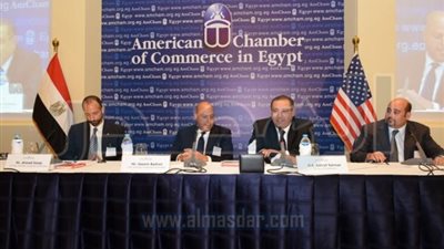 أشرف سالمان: نستهدف جذب استثمارات محلية بنحو 420 مليار جنيه