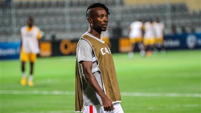 مدير الكرة بالزمالك يكشف حقيقة هروب ستانلى